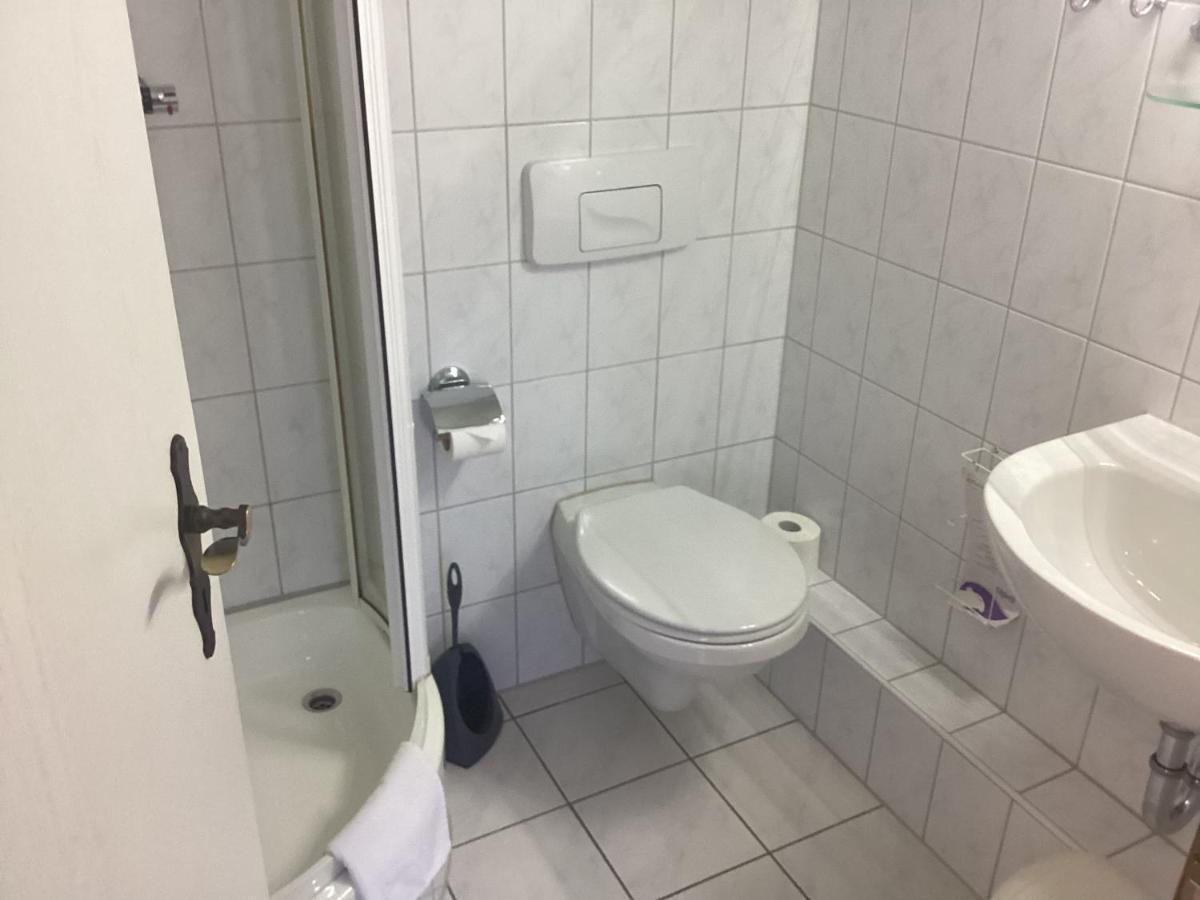 Hotel Eintracht Митвайда Экстерьер фото