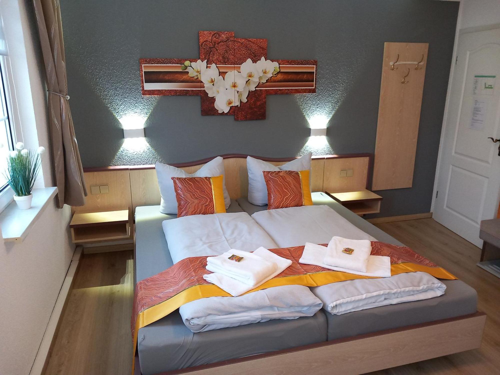 Hotel Eintracht Митвайда Экстерьер фото