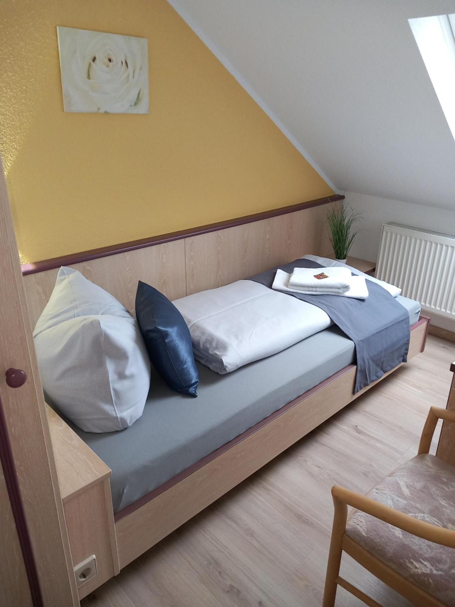 Hotel Eintracht Митвайда Экстерьер фото